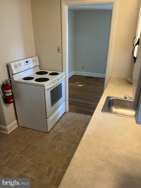 Building Photo - 409 S High St