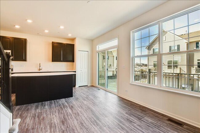 Building Photo - 1749 Carlstedt Dr