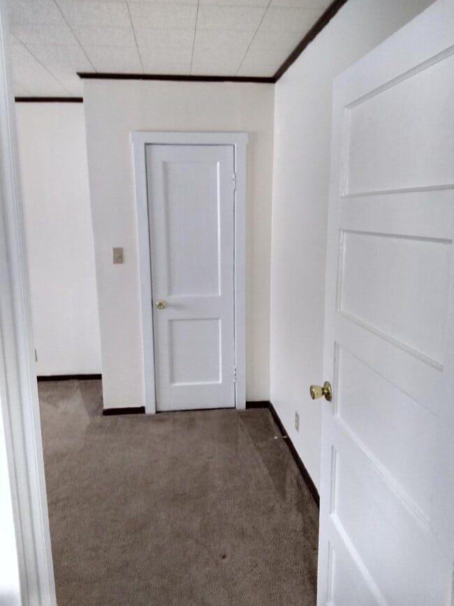 BR - 2114 Oakridge Dr