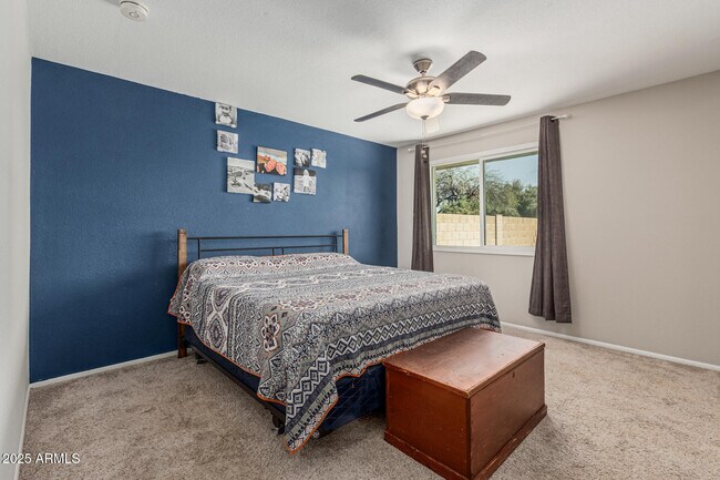 Building Photo - 3741 W Poinsettia Dr