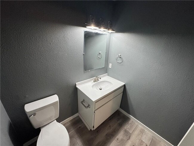 Building Photo - 70 N Hunter St