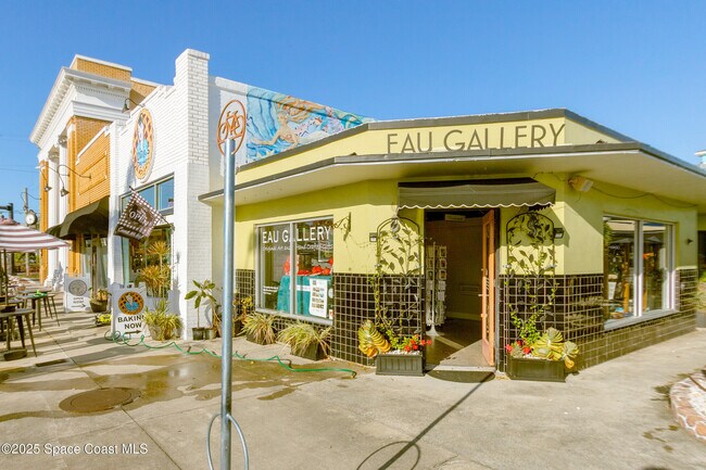 Building Photo - 2364 Pineapple Ave