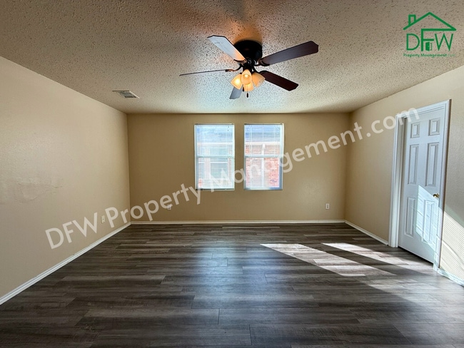 Building Photo - 2-Story 4 BR Home with Large Backyard & Game Room