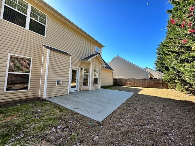 Building Photo - 2403 Walnut Tree Ln