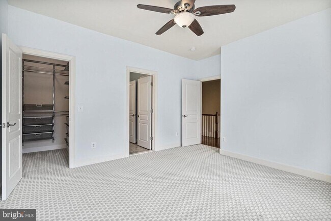 Building Photo - 4561 Rona Pl
