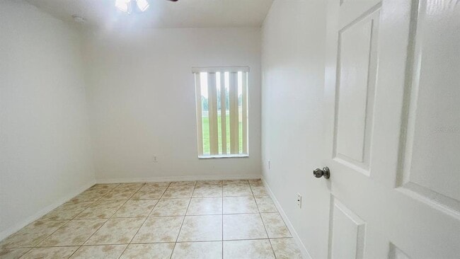Building Photo - 4044 Marina Isle Dr