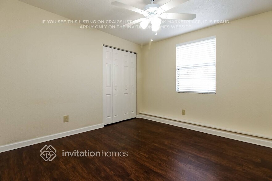 Building Photo - 1732 Rhoades Terrace