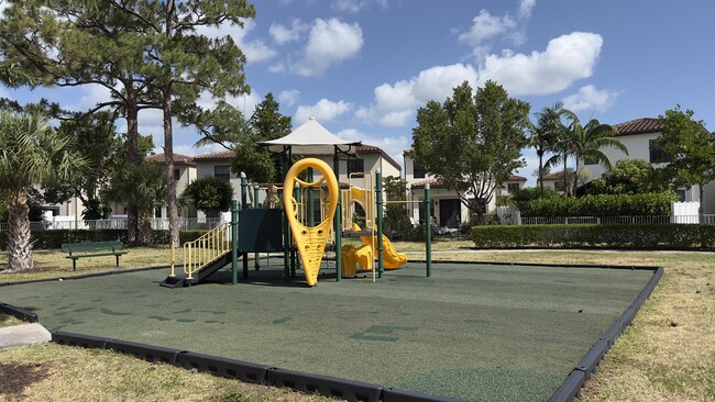 Building Photo - 4230 Napoli Lake Dr