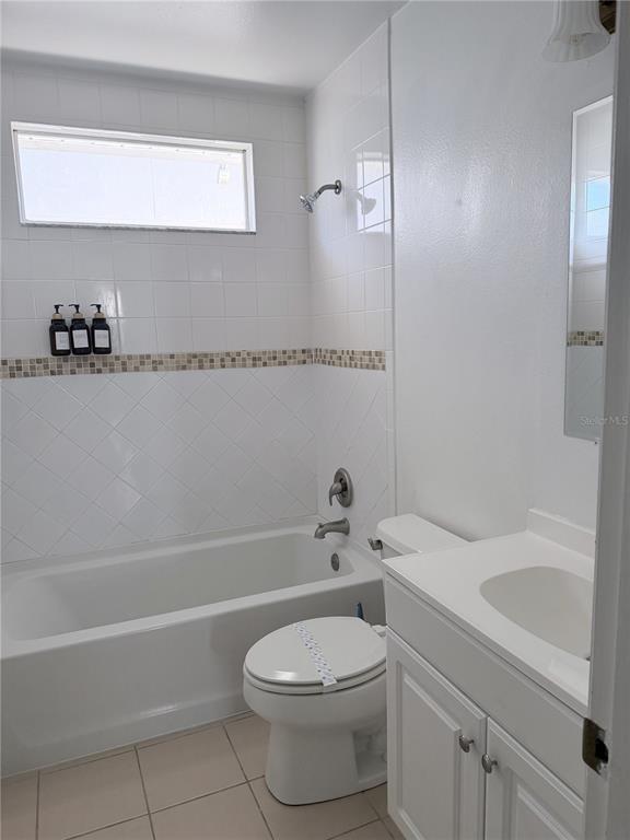 Building Photo - 2419 St Augustine Blvd