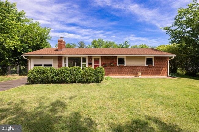 Primary Photo - 5004 Eastchester Cir