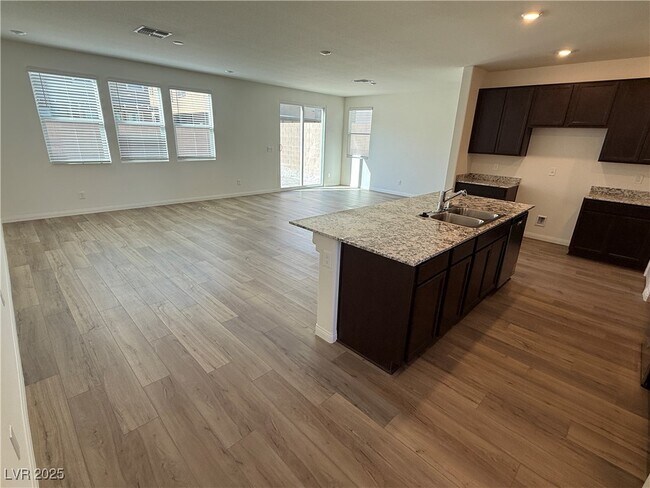 Building Photo - 5929 Violet Crown St