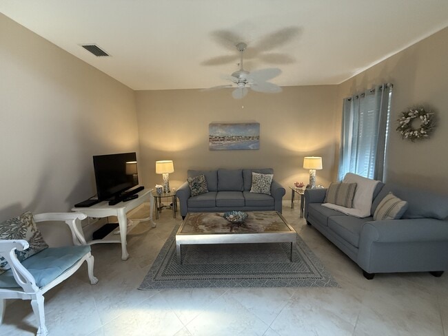 Building Photo - 8471 Olinda Way