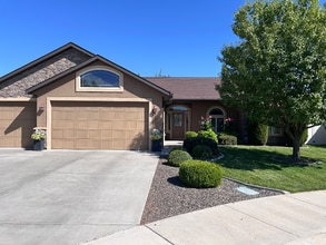 Building Photo - 2151 Concordia Way