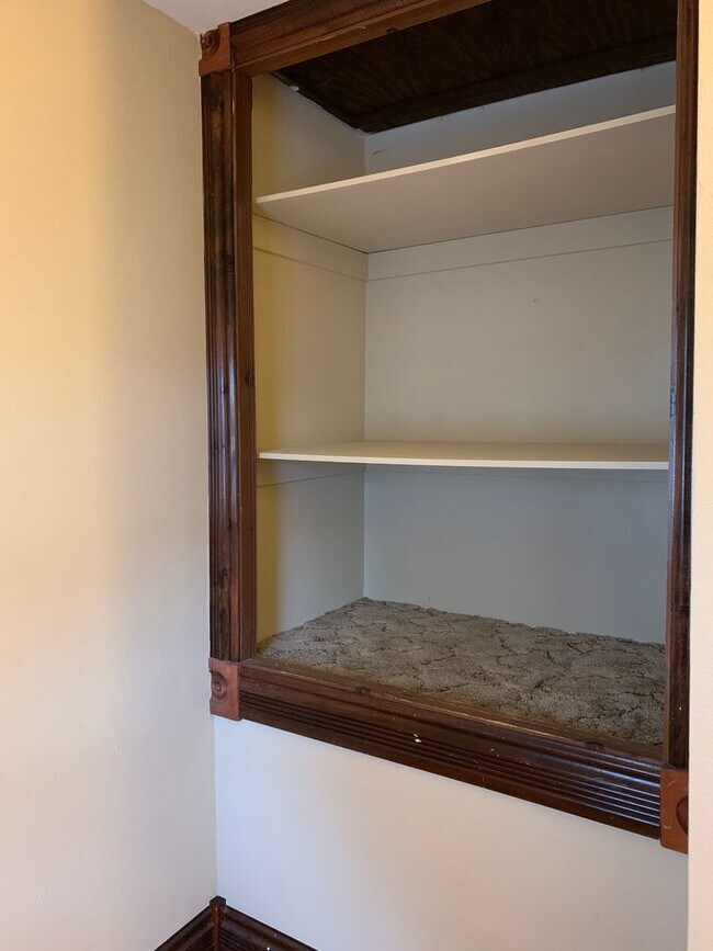 Building Photo - 2261 S Mound