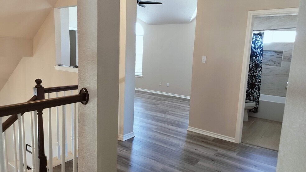 Building Photo - 8001 Case Dr