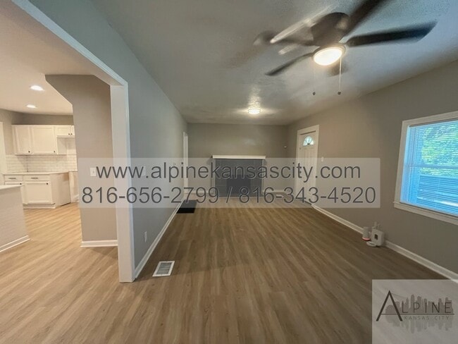 Building Photo - 5647 Euclid Ave