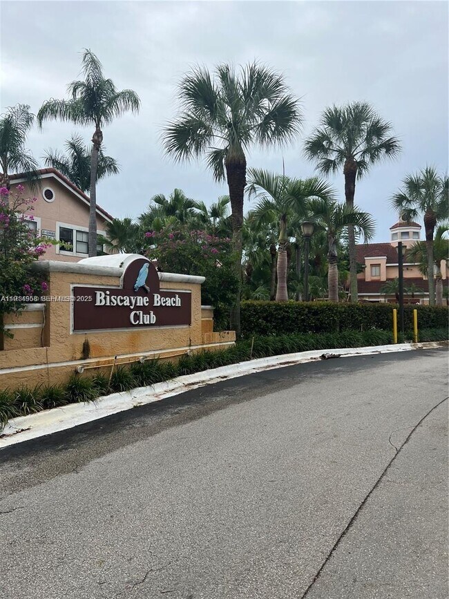 Building Photo - 15661 SW 104th Terrace