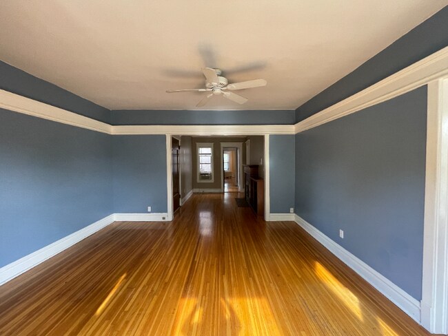 Building Photo - 326 S Ridgeland Ave