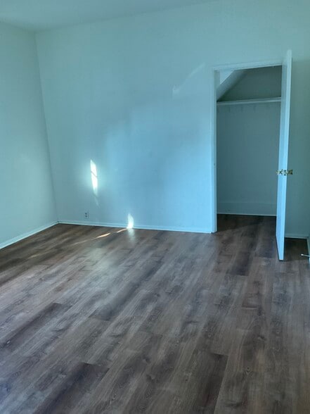 Building Photo - 438 Perkins St