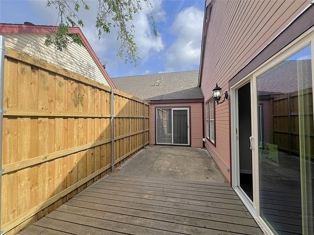 Building Photo - 3147 Royal Gable Dr