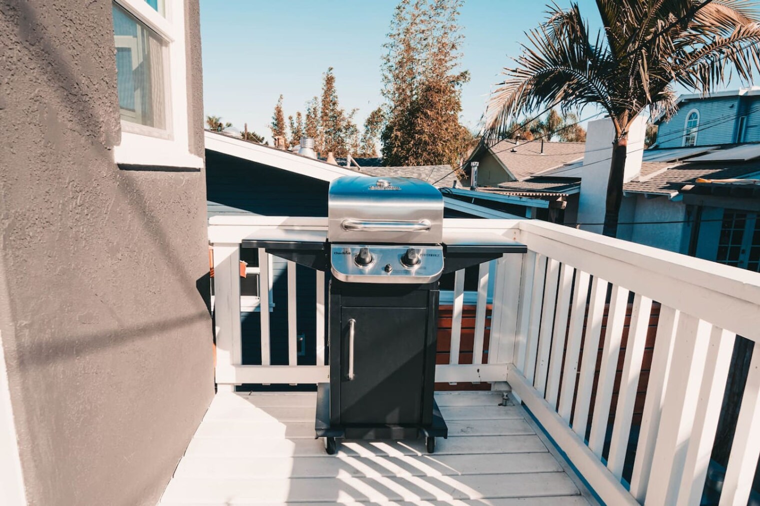 Building Photo - 4127-29 Vermont St