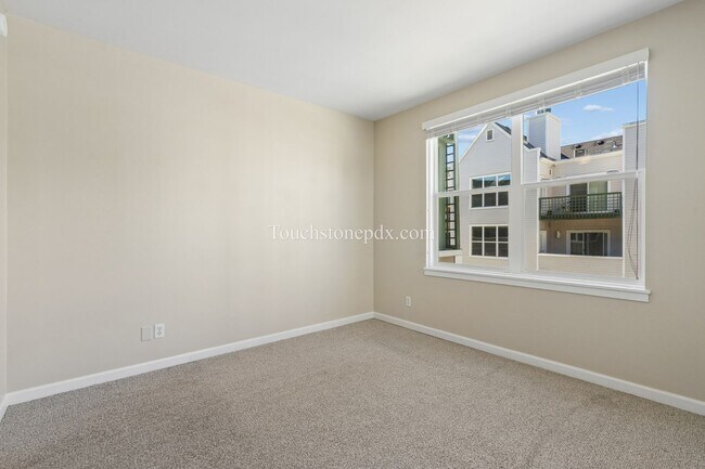 Building Photo - 1630 S Harbor Way