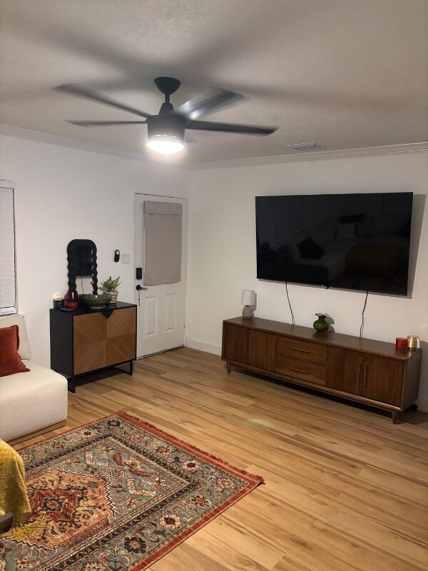 Building Photo - 215 N Glenwood Ave