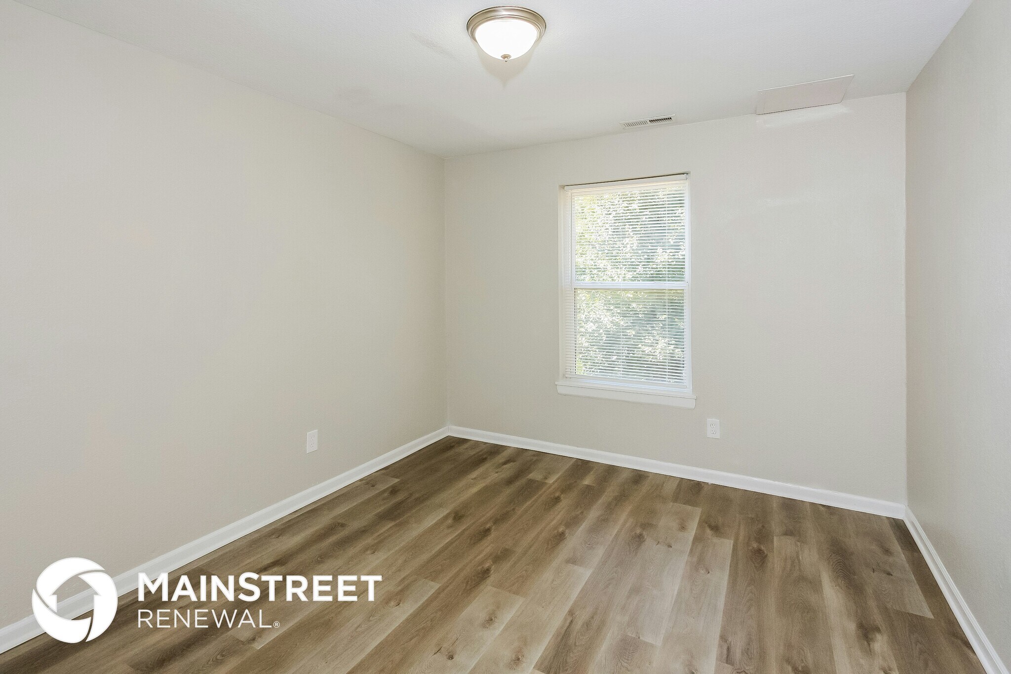 Building Photo - 11210 N Ditman Ave