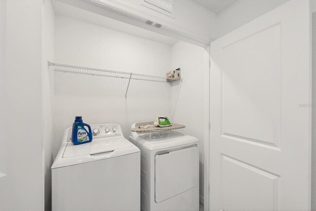 Building Photo - 15032 Cuzcorro Ct