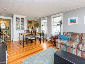 Building Photo - 20 Prescott St