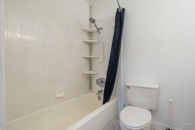 Building Photo - Mililani Gem Townhouse – 2-Bed, 2-Bath 2nd...