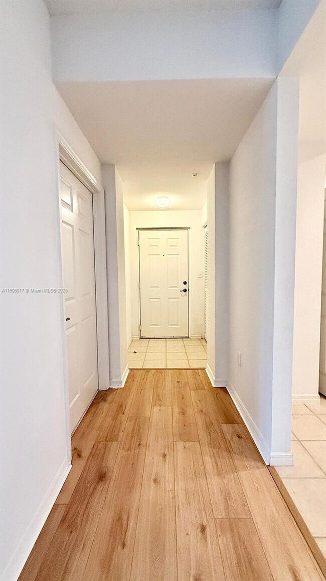 Building Photo - 2808 Amalei Dr