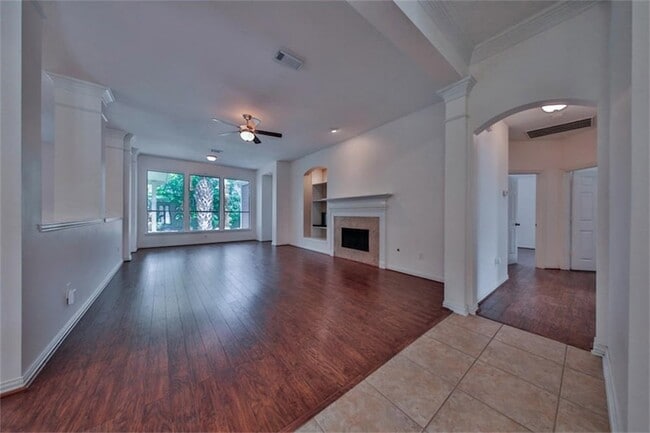 Building Photo - 13803 Sherburn Manor Dr