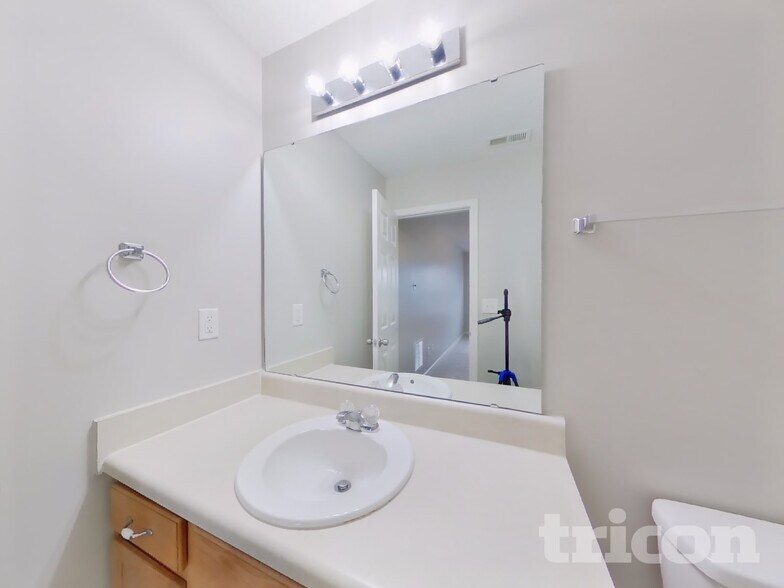 Building Photo - 3097 Teton Dr