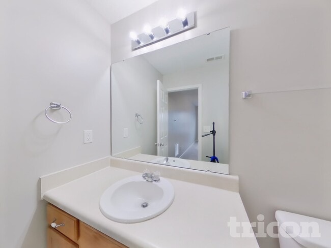 Building Photo - 3097 Teton Dr