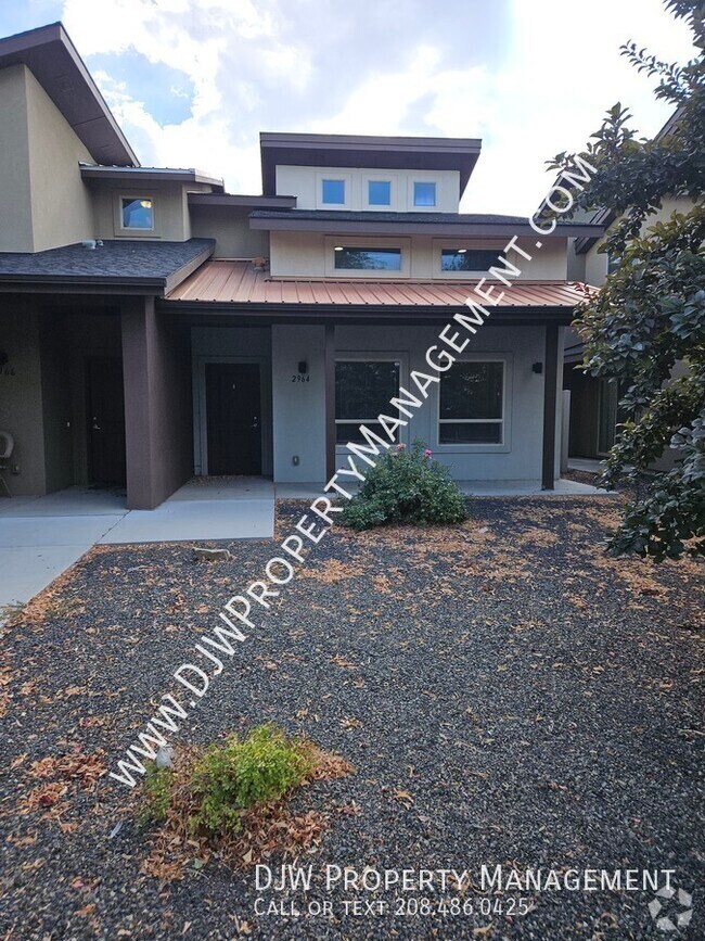 Building Photo - 2964 LeBlanc-