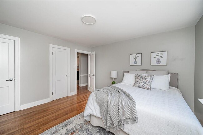 Building Photo - 4106 Grove Ave