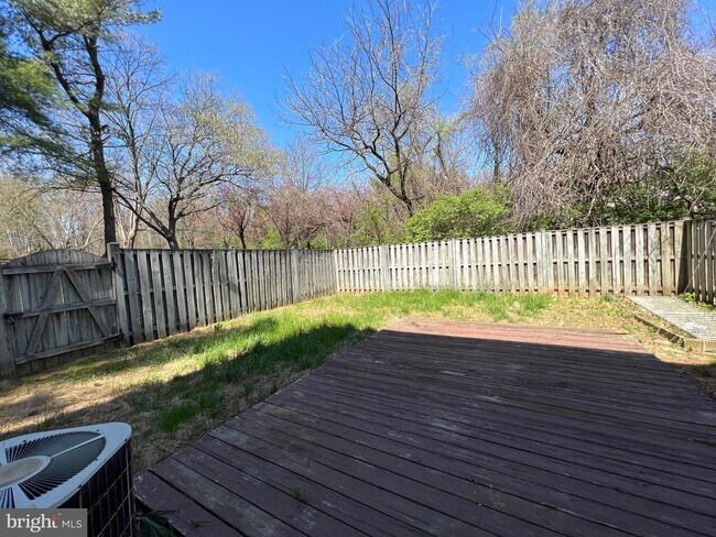 Building Photo - 15939 Yukon Ln