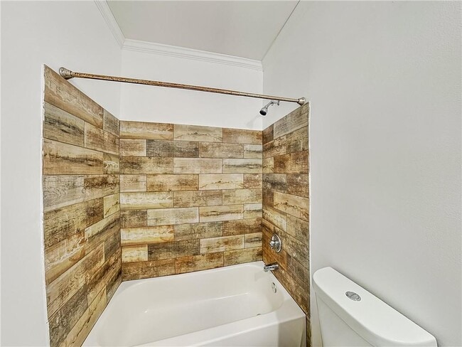 Building Photo - 333 Fletcher St SW