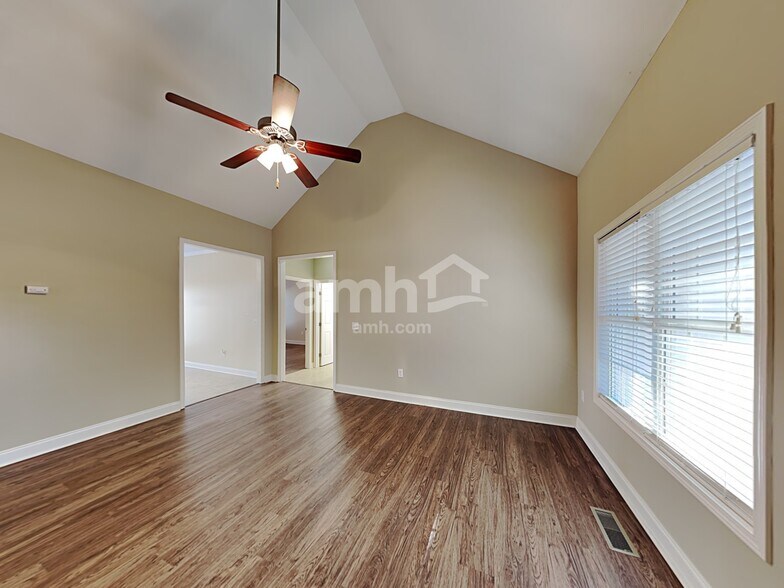 Building Photo - 24 Lakewood Ct NW