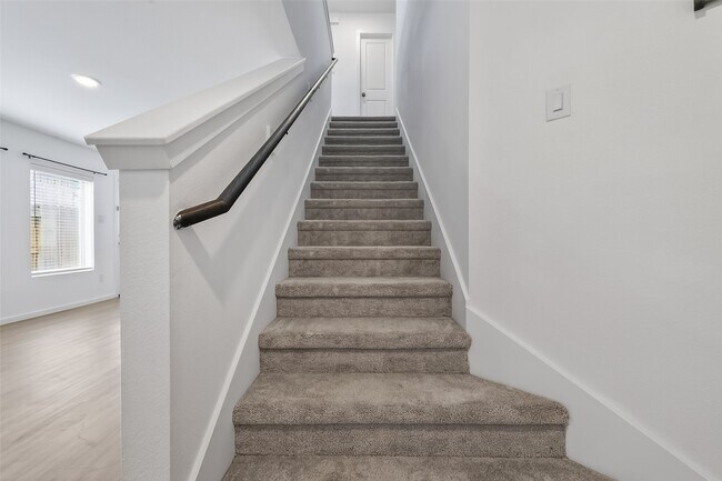 Building Photo - 3039 Ash Ray Dr