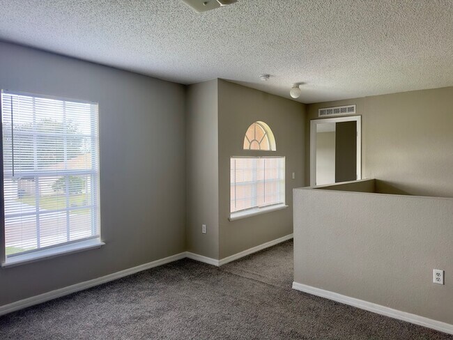 Building Photo - Two-Story Corner Lot!