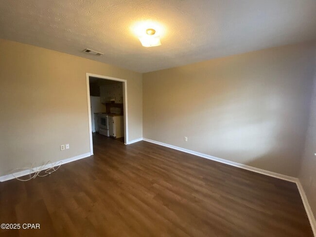 Building Photo - 6707-6722 FL-22