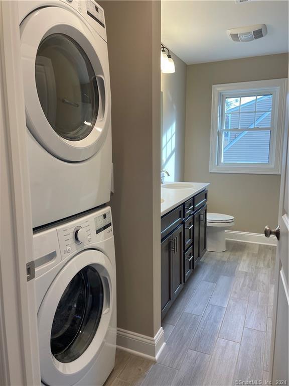 Building Photo - 45 Old Turnpike Rd