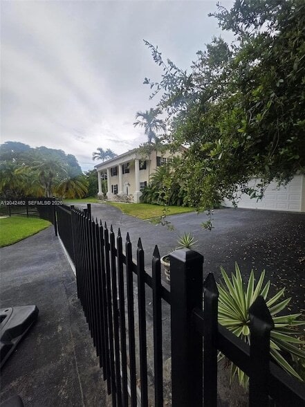 Building Photo - 7240 SW 119th St
