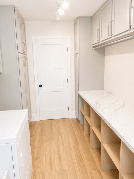 Laundry - 1332 E Galvin St