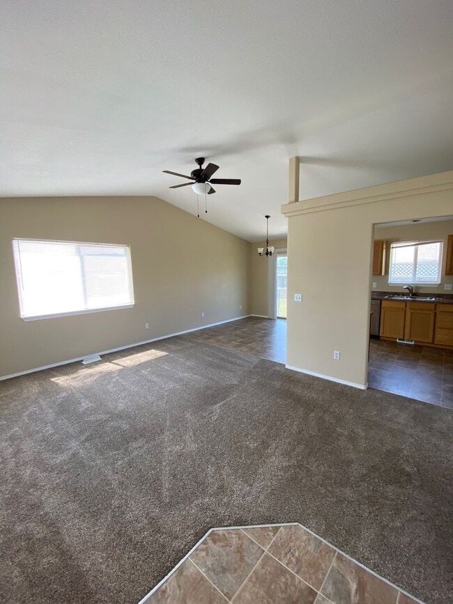 Building Photo - SINGLE FAMILY HOME ON STEVENS (RPM#40)