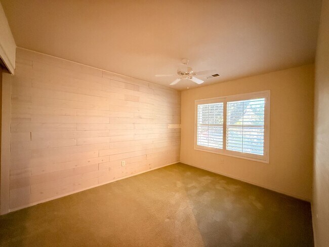 Building Photo - Spacious Home in Ventana Ranch