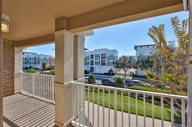 Building Photo - 1547 W Cass St