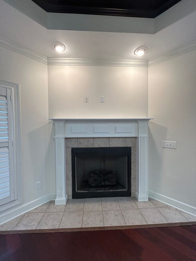 Building Photo - Tartan Pines, Rosemount Court, Enterprise, AL